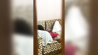 em hàng xóm dâm đãng thủ dâm nhưng quên không đóng cửa