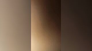 Địt em sướng rên rỉ ra đi anh 2