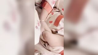 bé ngọc nhi học sinh xinh xắn khoe vú non nhìn mặt muốn đi tù quá