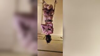 Treo em slave lên trần nhà, nứng chịu sao nổi