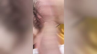 Móc cái lồn múp của người yêu chảy nước lồn dâm đãng