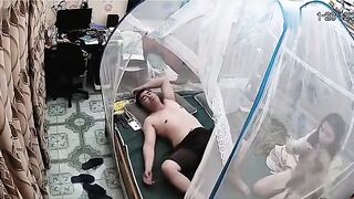 Check cảm thấy vợ anh cùng anh tài xế du nhau