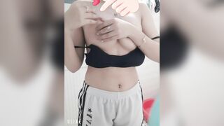 tắm thôi em cũng em cũng phải thủ dâm cho anh xem đã
