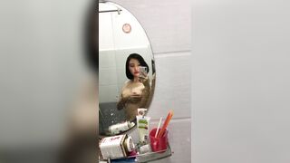 em mới lớn nhưng em dâm