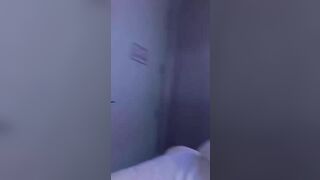 Hluas nkauj ntxim hlub