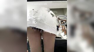 Độc lạ tiệm tóc , vừa gội đầu cho khách vừa livestream sex thế này thì quá chất lượng 2