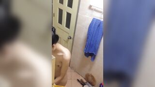 Quay lén nhà trọ bị phát hiện p3 chạy té khói