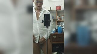 Mỗi khi nứng cặc là bắn