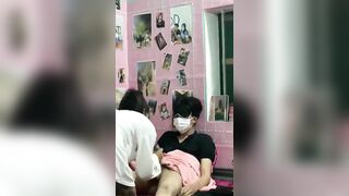 Thương thg bạn tự sục cu, Con bạn Dùng tay Sục Cu Cho Djt Nhau
