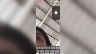 Call video với e rau non hs c3 nghe lời vừa đi học về liền bắt e cởi đồ kẹp lồn xem