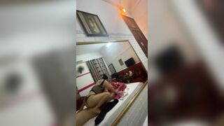 em nhún như này thì anh chịu sao nổi