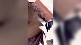 Quay lén dưới váy 2 em teen học sinh trong buổi lễ hội