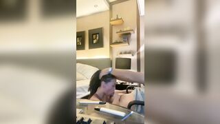 Gái xinh mình dây lộ clip với bạn trai