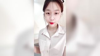 Mấy em gái đeo kính toàn dâm