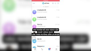 Bé loli nô lệ tình dục xích cổ em bằng dây xích rồi cho em cưỡi ngựa