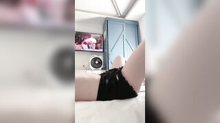 Vâng là em vừa xem sex vừa móc nè