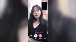 Dụ con bạn thân call show vú show lồn