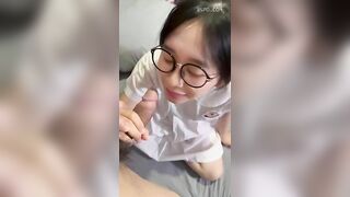 Dạy gái xinh ăn chuối cực sướng