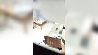 Em sinh viên năm nhất thay quần lót lọt khe