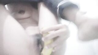 Tự sướng bằng chuối