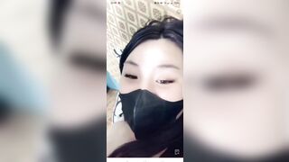 E teen Việt xinh dâm siêng ăn lười làm ở nhà livetream bú cặc b trai kiếm donate