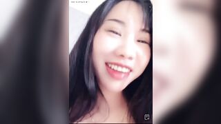 E teen Việt dâm vừa show mặt vừa show hàng móc lồn dâm bắn nước cực phê