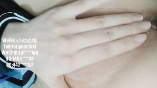 em gái loli thủ dâm cực nứng với chiết âm đạo hồng hào