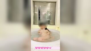 Làm Tình Cùng Em SGBB Chuppy Dáng Ngon Trong Bồn Tắm