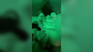 bé học sinh nhỏ nhắn nàng thơ này dâm dục quá