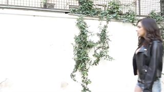 Cân 3 cây hàng tây đen mỗi anh 1 lỗ