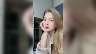hotgirl tú uyên 2k6 nay gặp khách vip được ở hotel sang trọng