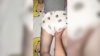 Full 4 phút, Vén quần lót em họ Doggy lút cán djt nhau quay video rên rỉ
