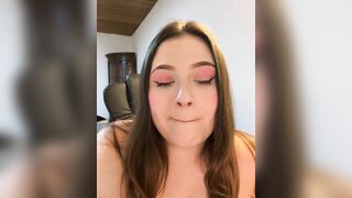 Gái dâm chubby vú to lồn múp khoe hàng dâm đãng 2 2