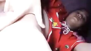 Em teen chốn trong phòng thủ dâm
