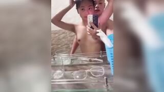 Rủ con cháu qua đút
