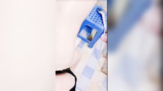Đg nấu ăn trog bếp mà thấy e dâu đg đi tắm tướng tá ngon quá xông vào đè ra doggy