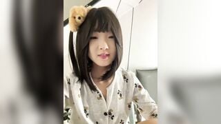 bé gái xinh như thiên thần thủ dâm khoe hàng p2