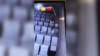 2 cặp đôi vào rạp chiếu phim đụ nhau luôn