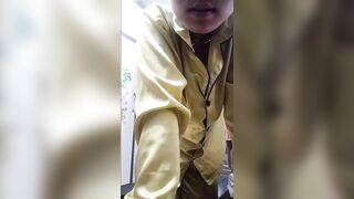 Em teen chuppy cái đít múp rụp quay clip thay đồ gửi người yêu - 1