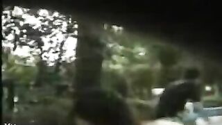 Thanh niên lột áo người đi đường rồi làm thành Vlog tổng hợp