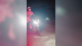 chạy xe mà thả rong vạyyy ó hả