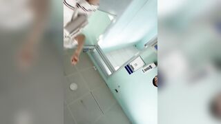 Quay lén dưới váy em gái lồn múp