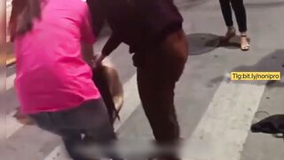 Đánh ghen bé sugar baby vãi lồn luôn