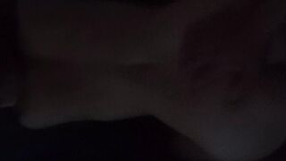 CHƠI GHỆ 2K6 ĐEO TAI NGHE KHI XEM