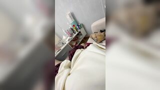 sang thăm bé loli bị ngã xe thấy em ngon quá đè ra đòi địt luôn - phần 7