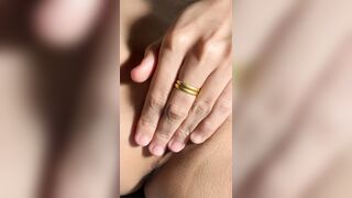 lồn e sinh viên đẹp nhưng em vẫn ngại không cho anh nhìn lồn