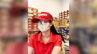 nhân viên winmart chát sex ngay ở chỗ làm - phần 1