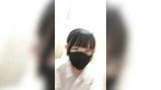 Cô gái có gương mặt dễ thương thủ dâm "7"