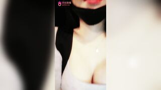 em gái dâm dãngdid dạo gạ người lạ chịch ngay trên đường public