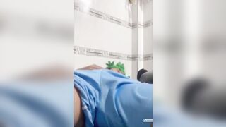 Em họ đi ăn họp lớn về ngủ say bị thằng a khốn nạn vạch lồn ra trêu chọc p1
